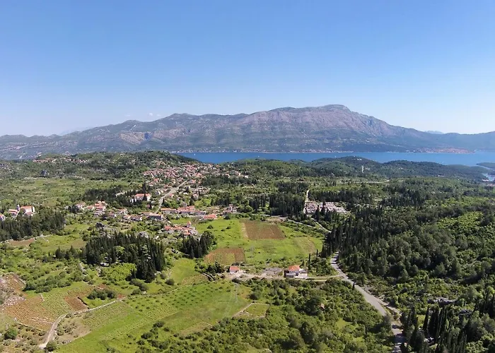 Apartman With Parking Space Zrnovo, Korcula - 16045 Žrnovo